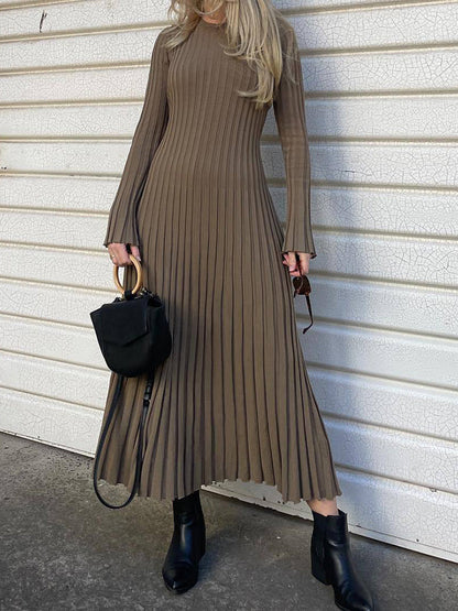 Boronia - Elegant Ribbed Maxi Dress