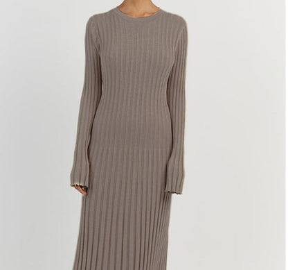 Boronia - Elegant Ribbed Maxi Dress